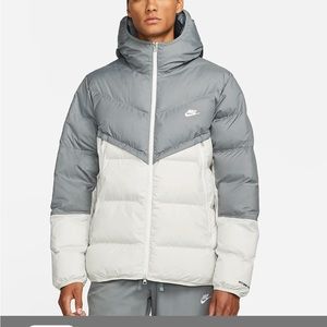 New Large Nike Storm Fit Gray White Hooded Puffer Coat Jacket Double Zipper